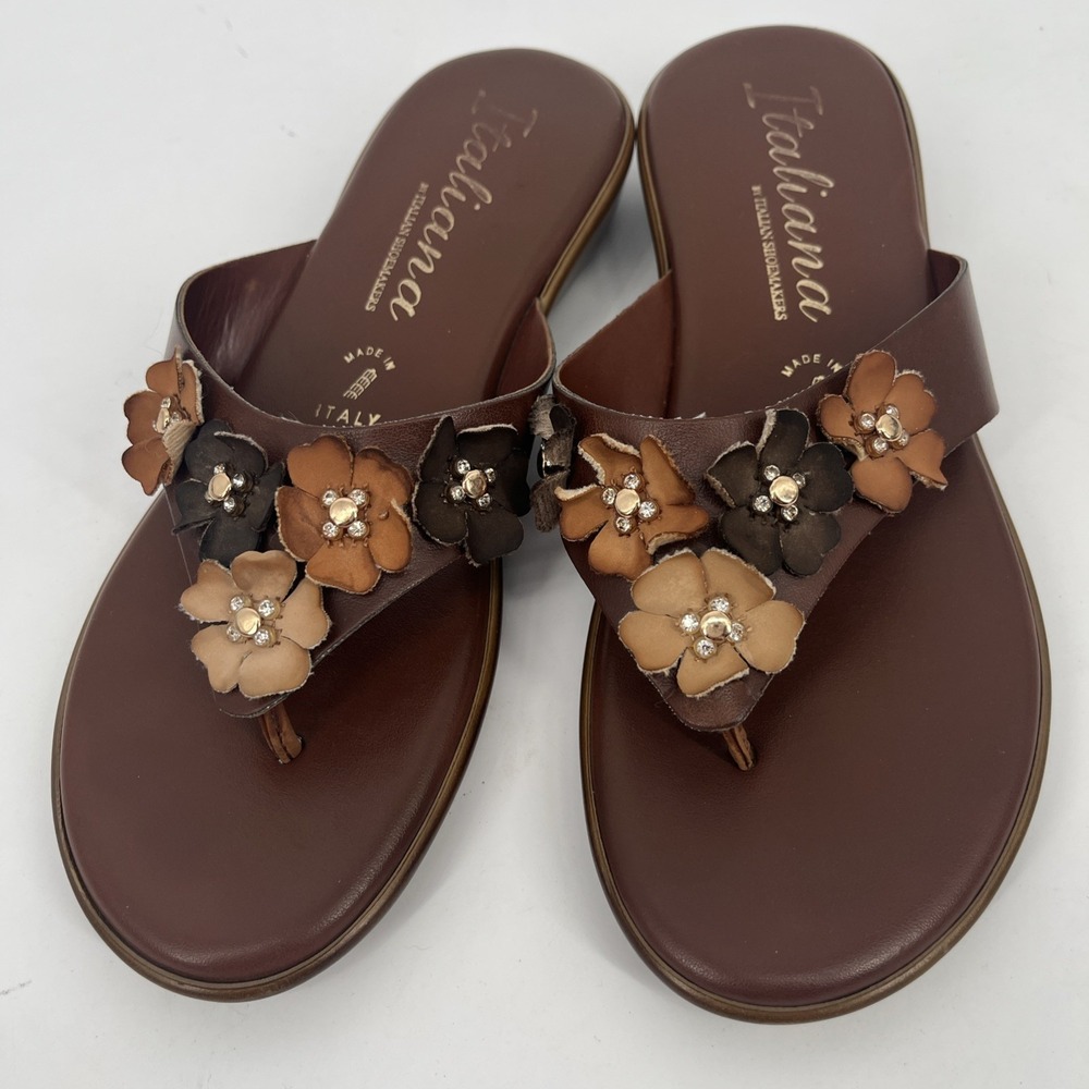 Italiana by Italian Shoemakers Women's Marree Flat Sandals 7 Floral Rhinestones